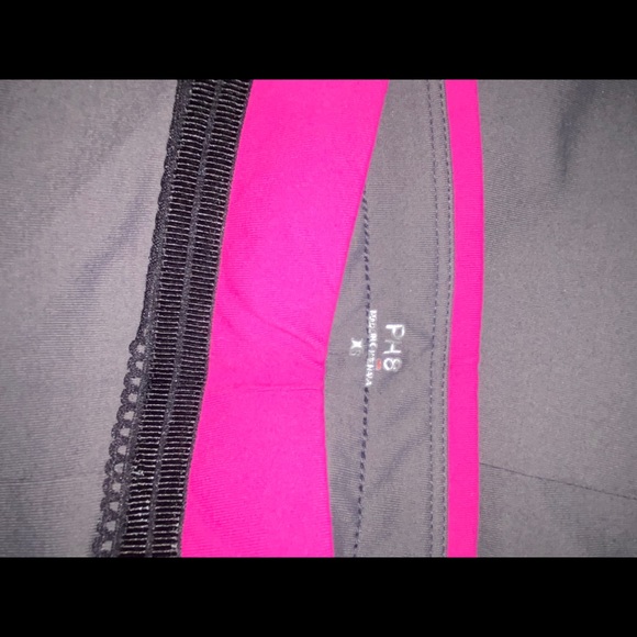 2 Bebe/ PH8 and Bebe sport workout pants. 2 items - Picture 8 of 13